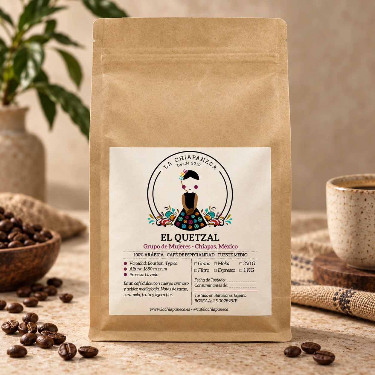 Café de Chiapas · Altura Orgánico — Café de Chiapas de altura, 100% arábica orgánico cultivado en la Sierra Madre. Notas a cacao, panela y un final cítrico limpio.