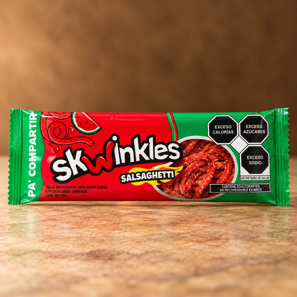 Lucas Gusano / Skwinkles Mix — Tiras de gominola y salsas de tamarindo ideales para los amantes del sabor intenso y los desafíos picantes.